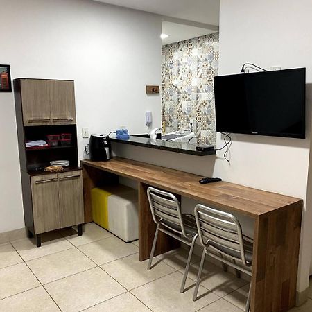 4 Aps Baratos, Confortaveis, Completos E Com Garagem Insta Thiagojacomo Goiania Ngoại thất bức ảnh